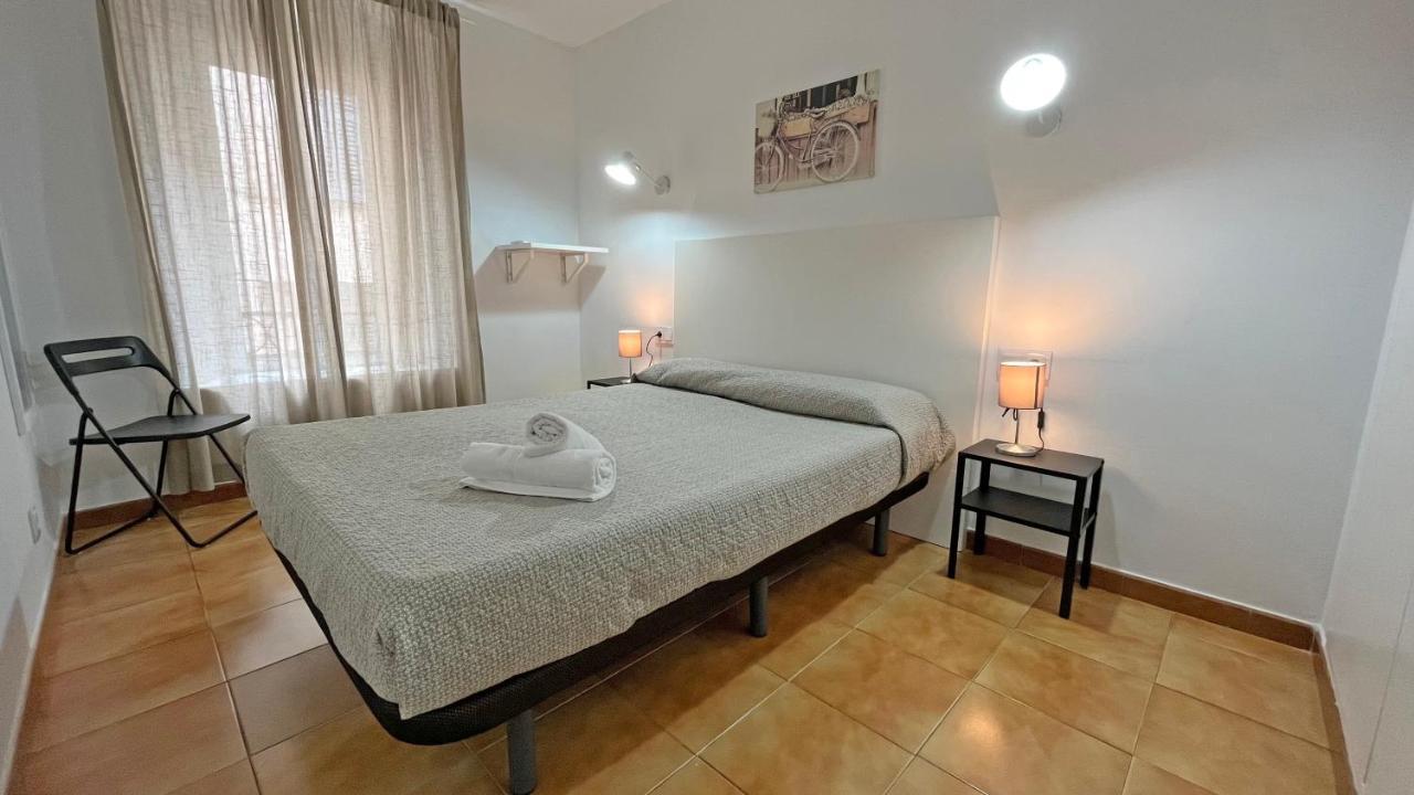Hostal La Premsa أرينيس دي مار المظهر الخارجي الصورة