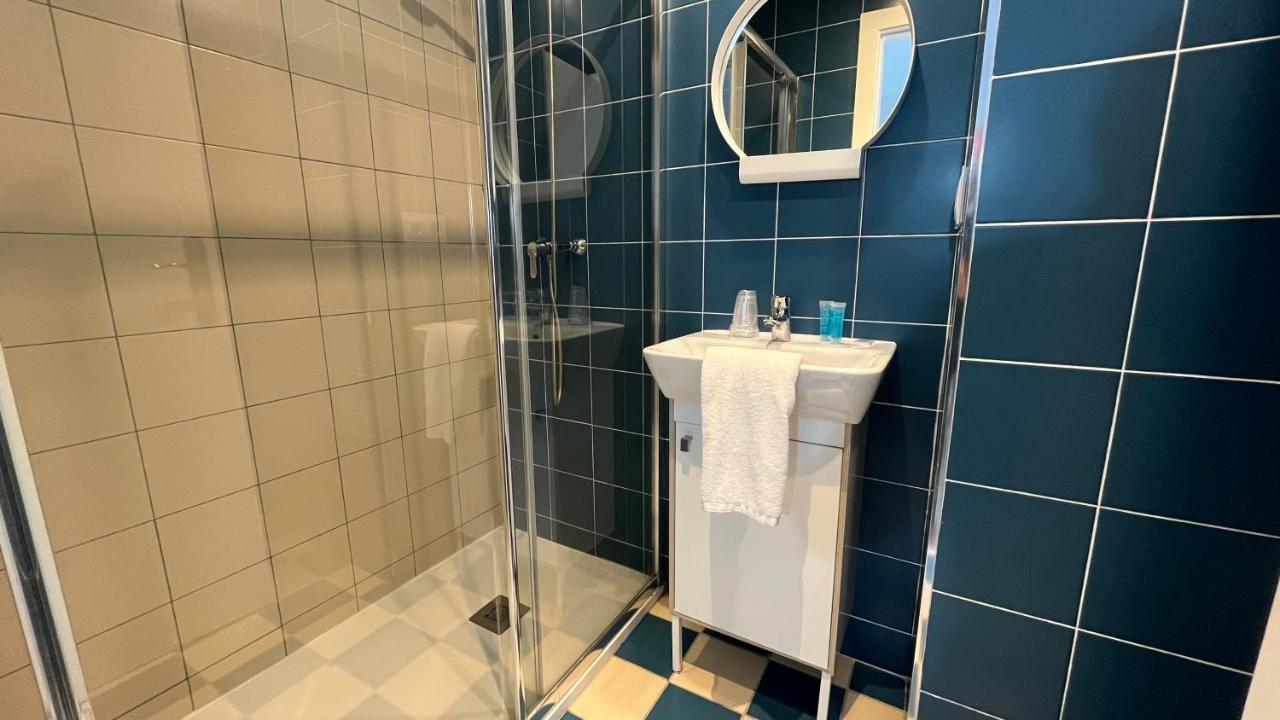 Hostal La Premsa أرينيس دي مار المظهر الخارجي الصورة