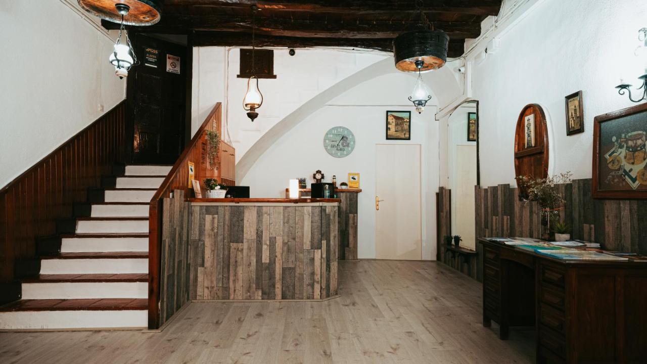 Hostal La Premsa أرينيس دي مار المظهر الخارجي الصورة