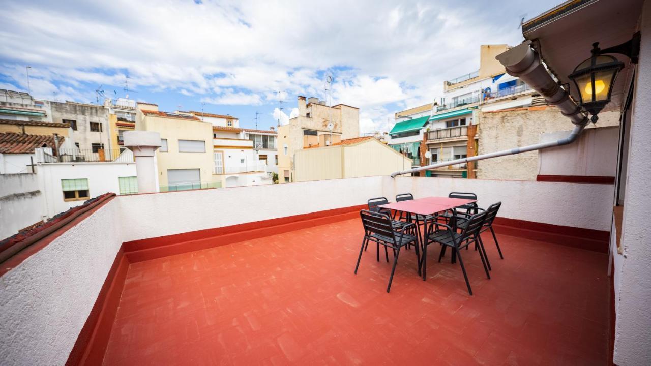 Hostal La Premsa أرينيس دي مار المظهر الخارجي الصورة